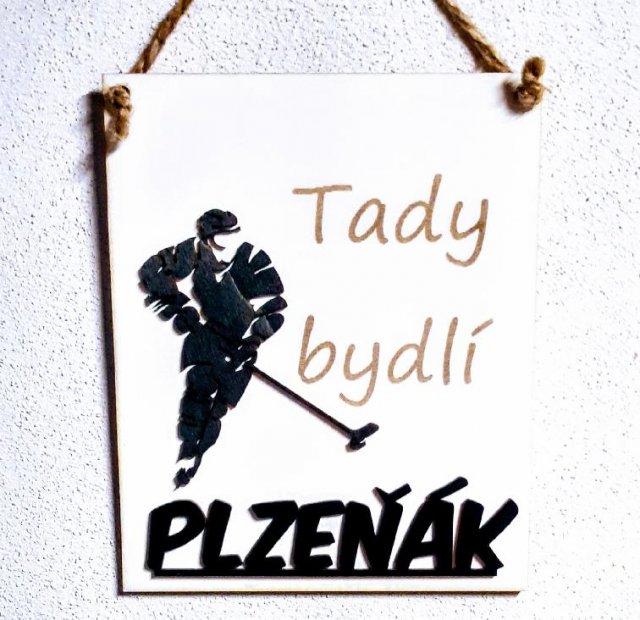 Dřevěná cedule 20x17cm, hokejista - Plzeňák